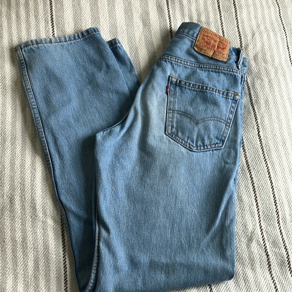 Levi's Relaxed Blue Jeans with Comfortable Fit